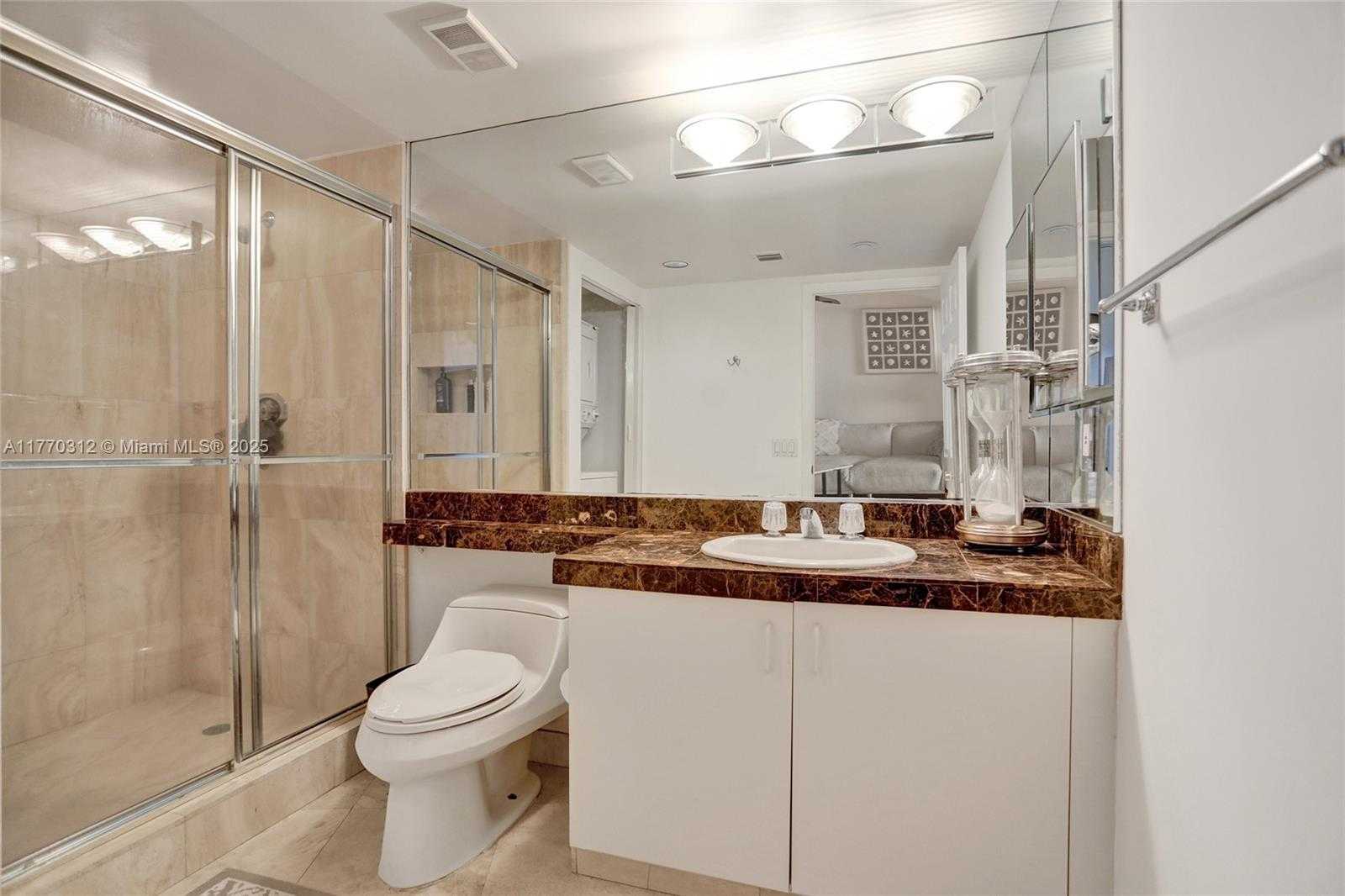 Small Image of 1000 ISLAND BLVD #2105, Aventura Number 30
