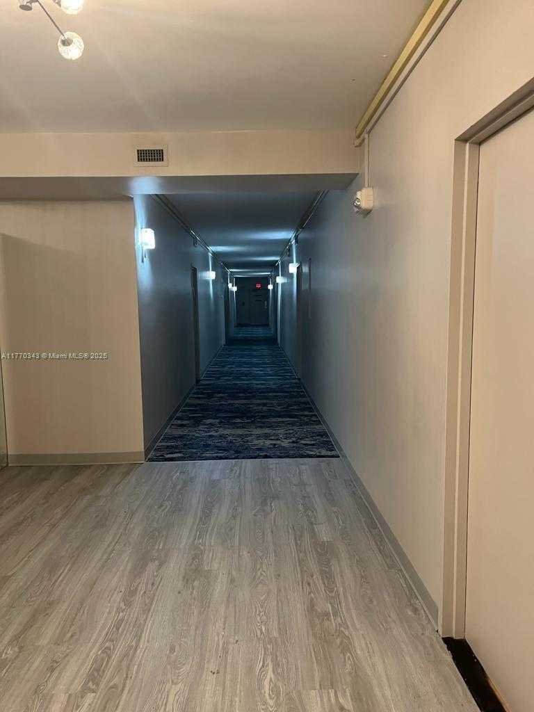 Small Image of 4747 COLLINS AVE #1115, Miami Beach Number 11