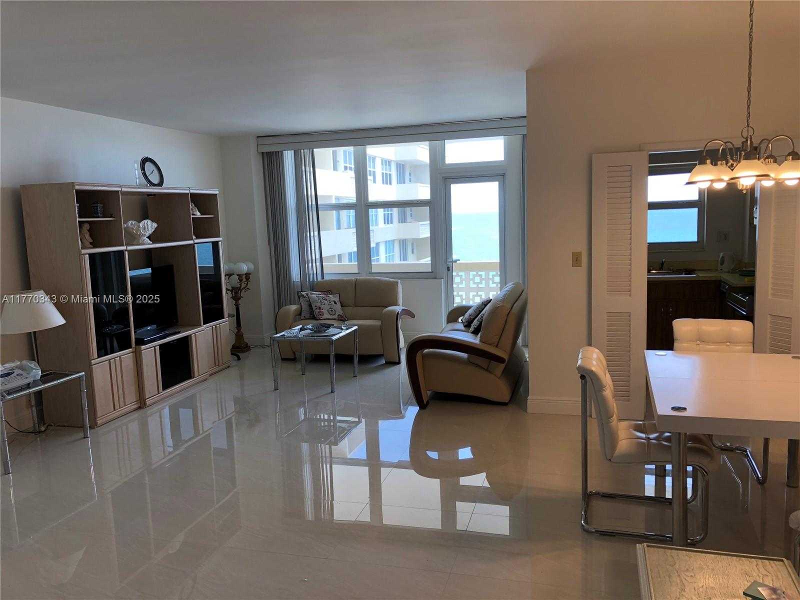 Small Image of 4747 COLLINS AVE #1115, Miami Beach Number 15