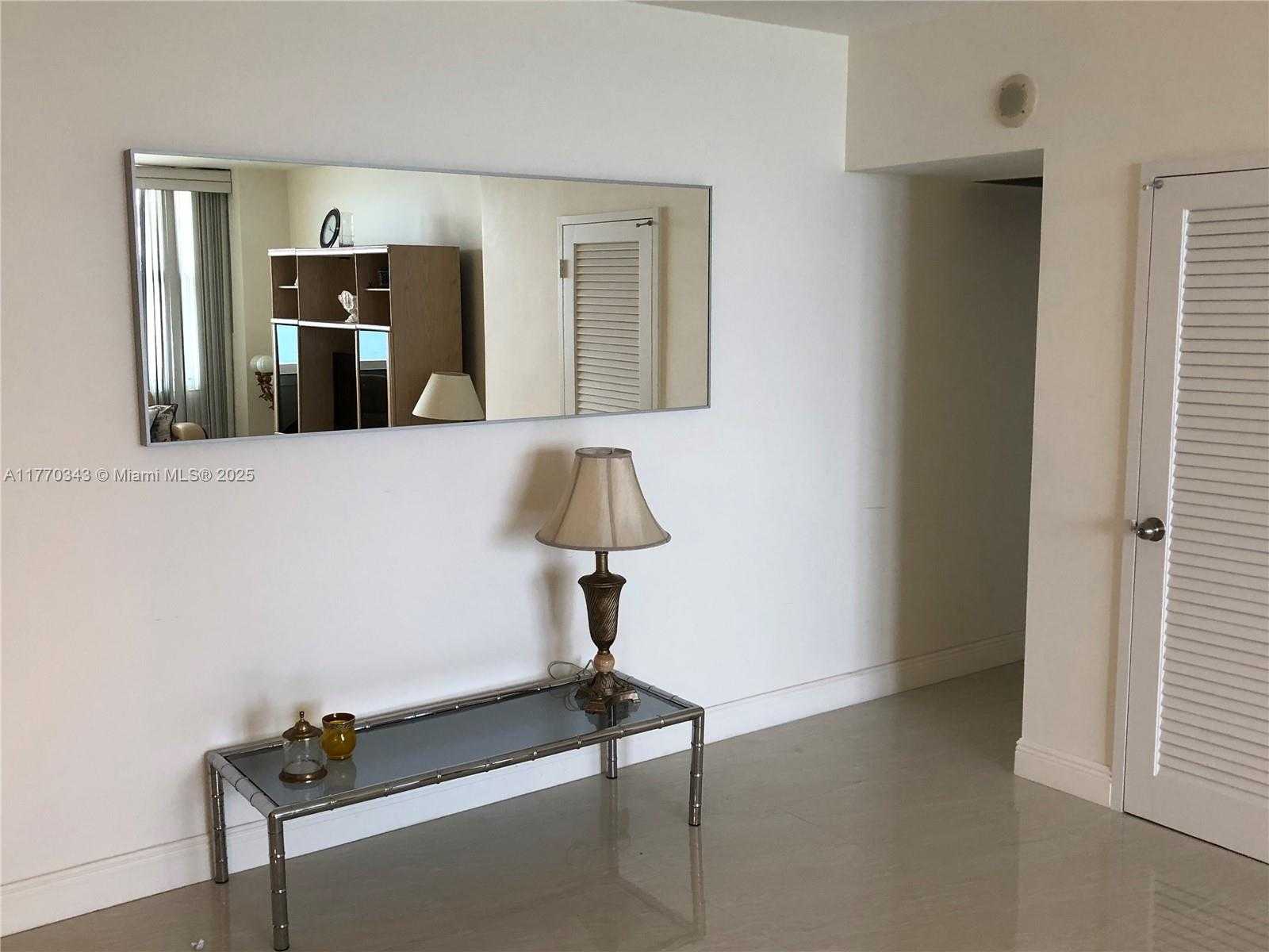 Small Image of 4747 COLLINS AVE #1115, Miami Beach Number 18