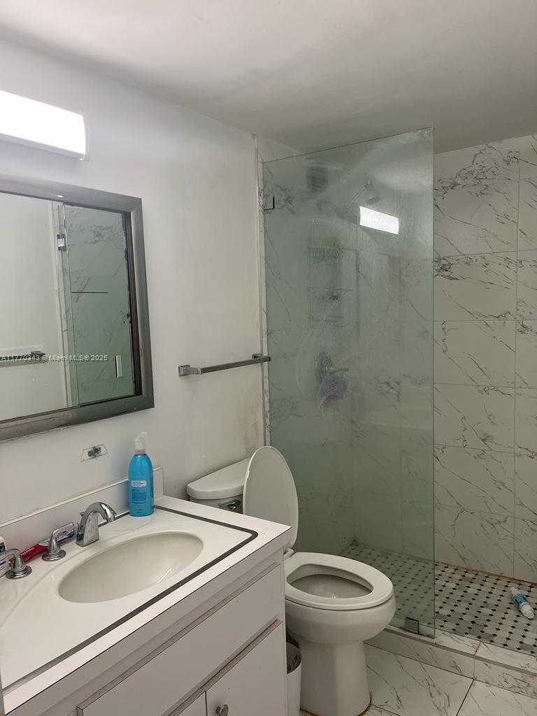 Small Image of 4747 COLLINS AVE #1115, Miami Beach Number 20