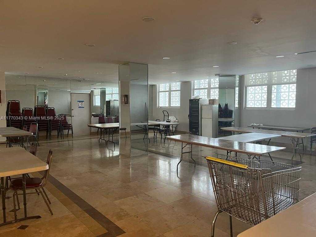 Small Image of 4747 COLLINS AVE #1115, Miami Beach Number 51
