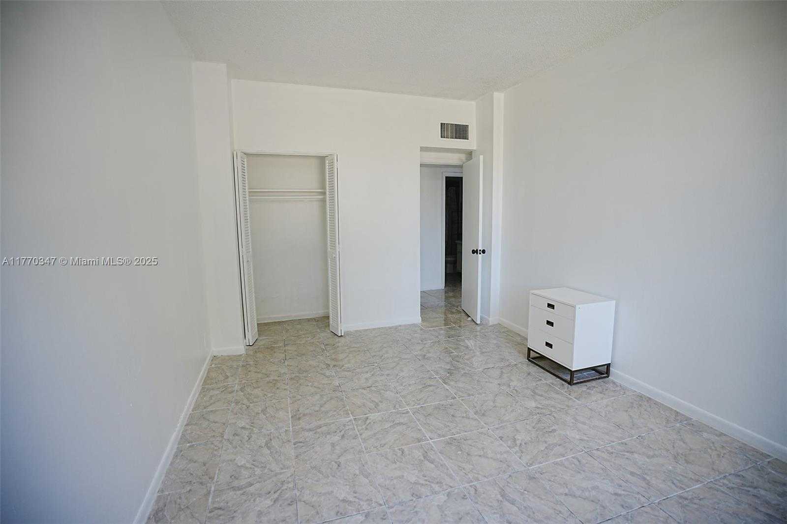 Small Image of 1455 NORTH TREASURE DR #1R, North Bay Village Number 13