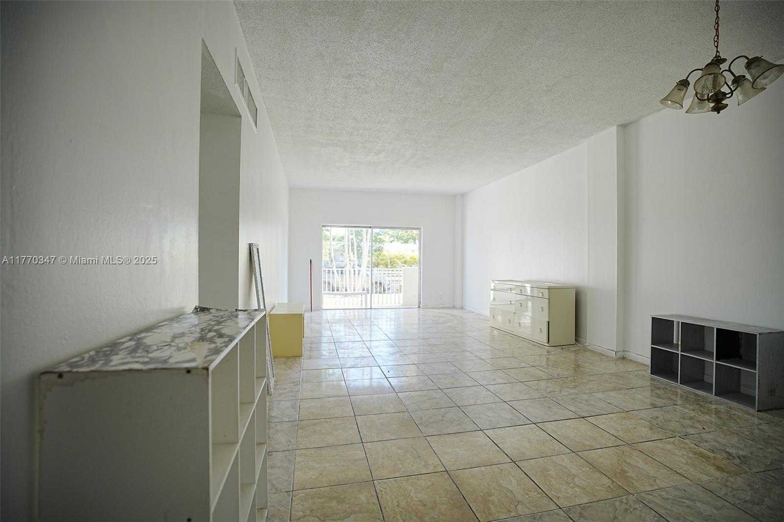 Small Image of 1455 NORTH TREASURE DR #1R, North Bay Village Number 4