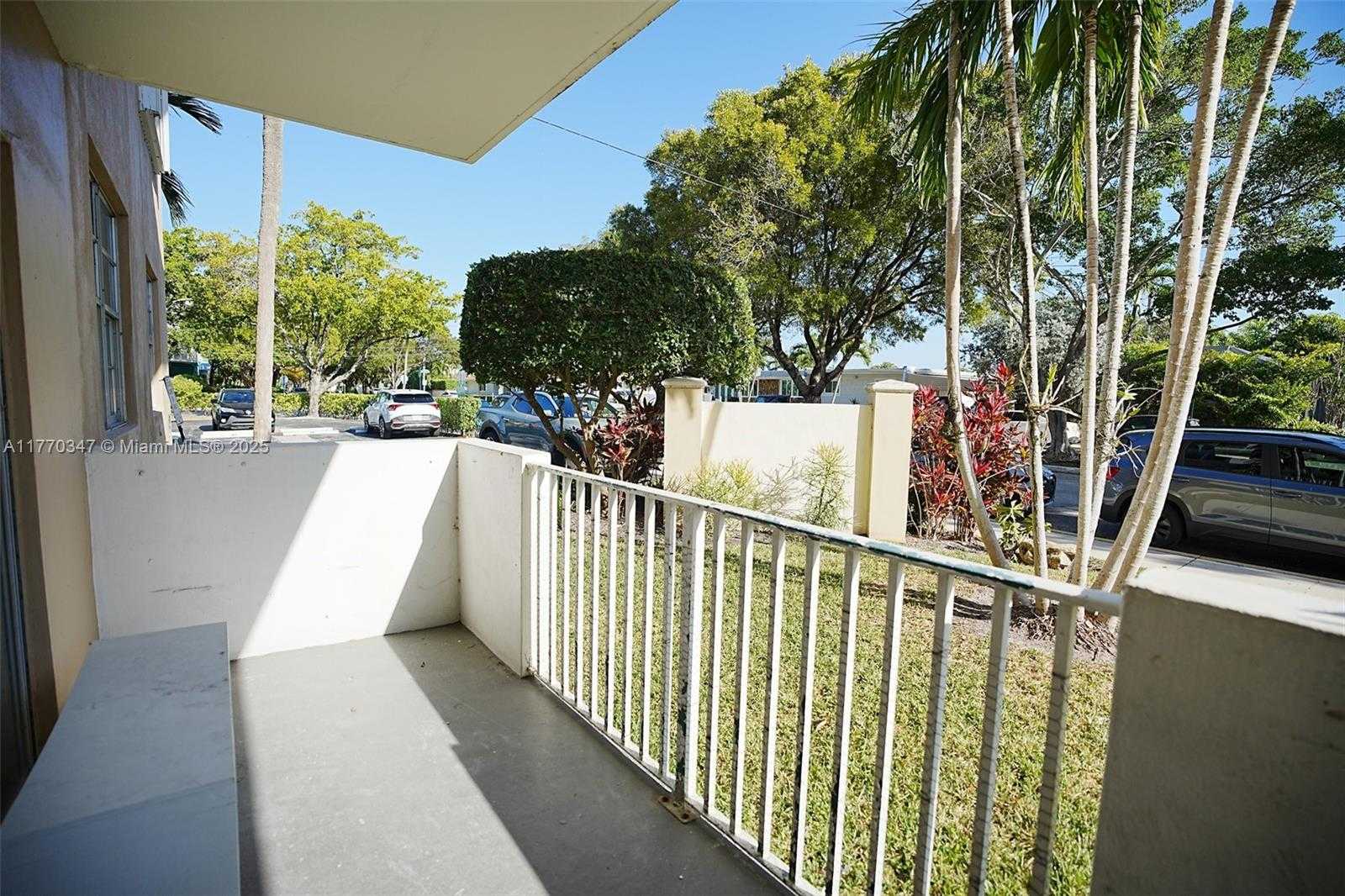 Small Image of 1455 NORTH TREASURE DR #1R, North Bay Village Number 8