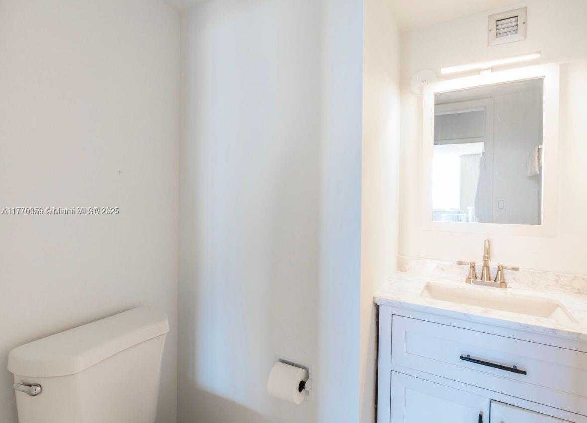 Small Image of 2150 SANS SOUCI BLVD #A1608, North Miami Number 5