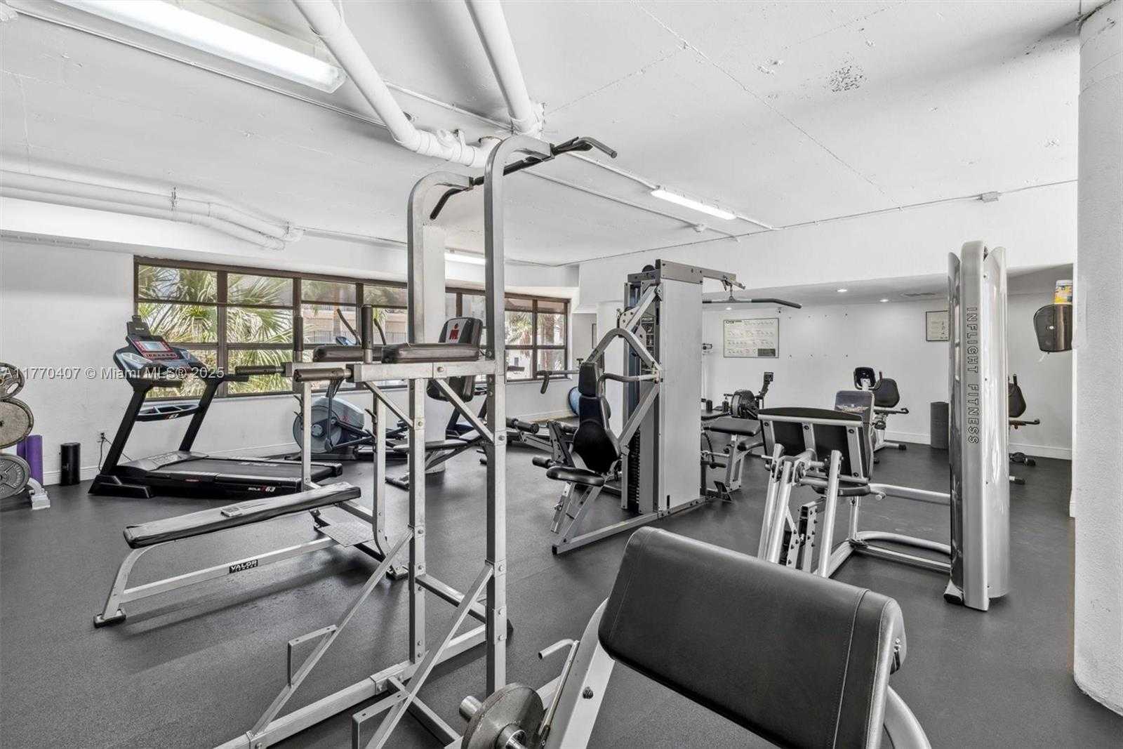 Small Image of 6423 COLLINS AVE #1607, Miami Beach Number 29