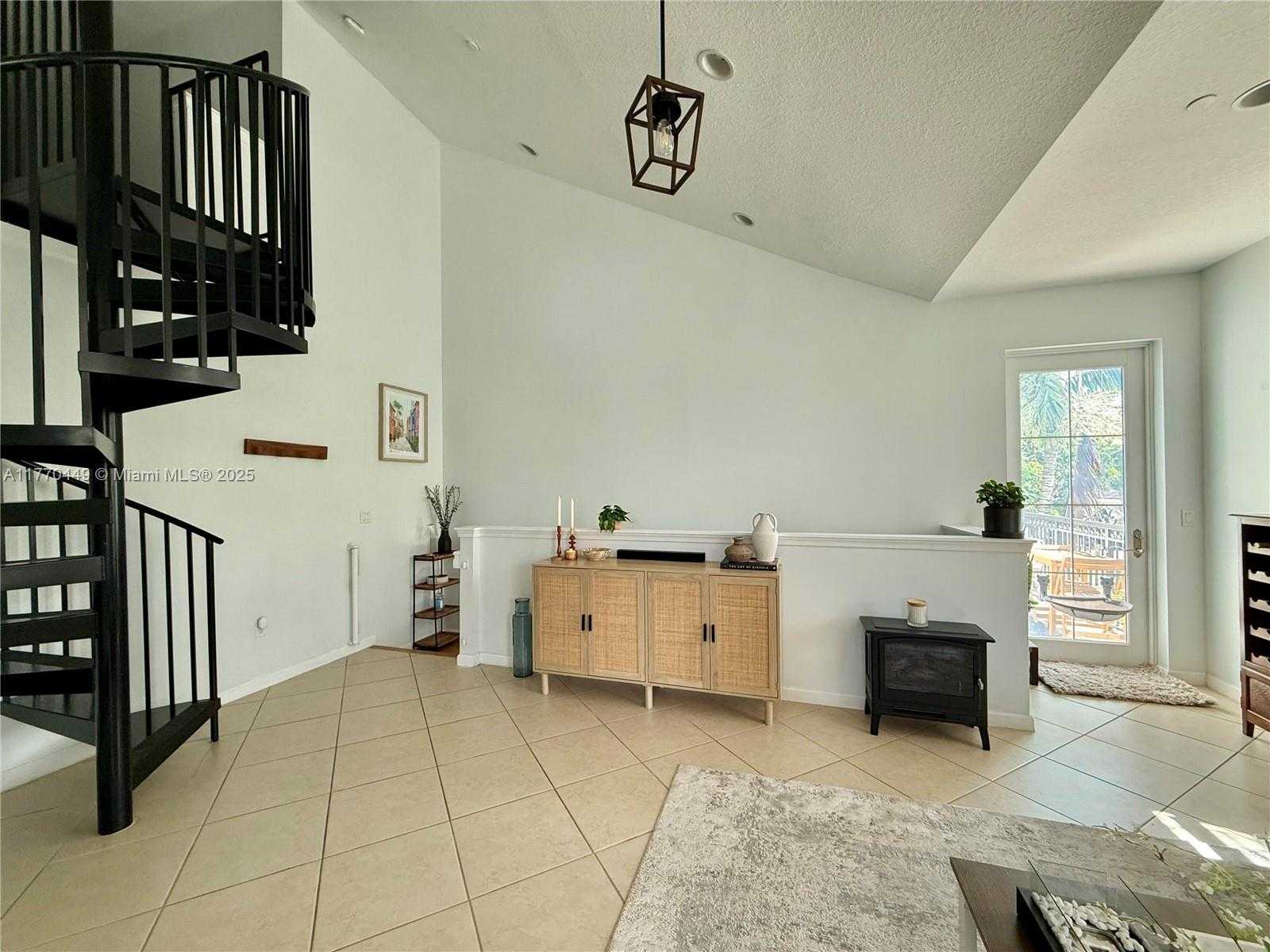 Small Image of 2977 ST JOHN DR, Cooper City Number 10