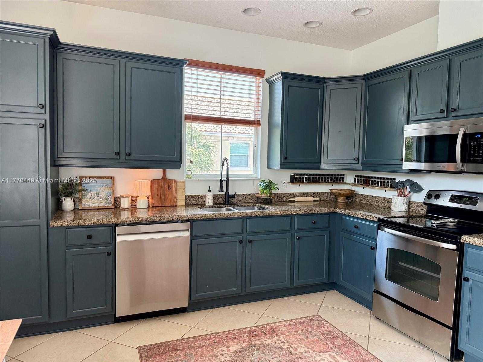 Small Image of 2977 ST JOHN DR, Cooper City Number 7