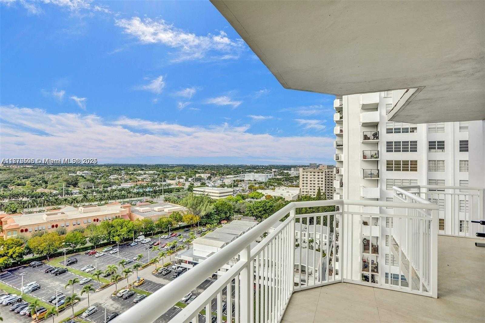 Small Image of 18051 BISCAYNE BLVD #1804, Aventura Number 29