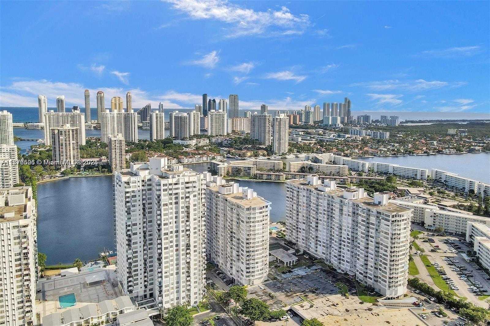 Small Image of 18051 BISCAYNE BLVD #1804, Aventura Number 34