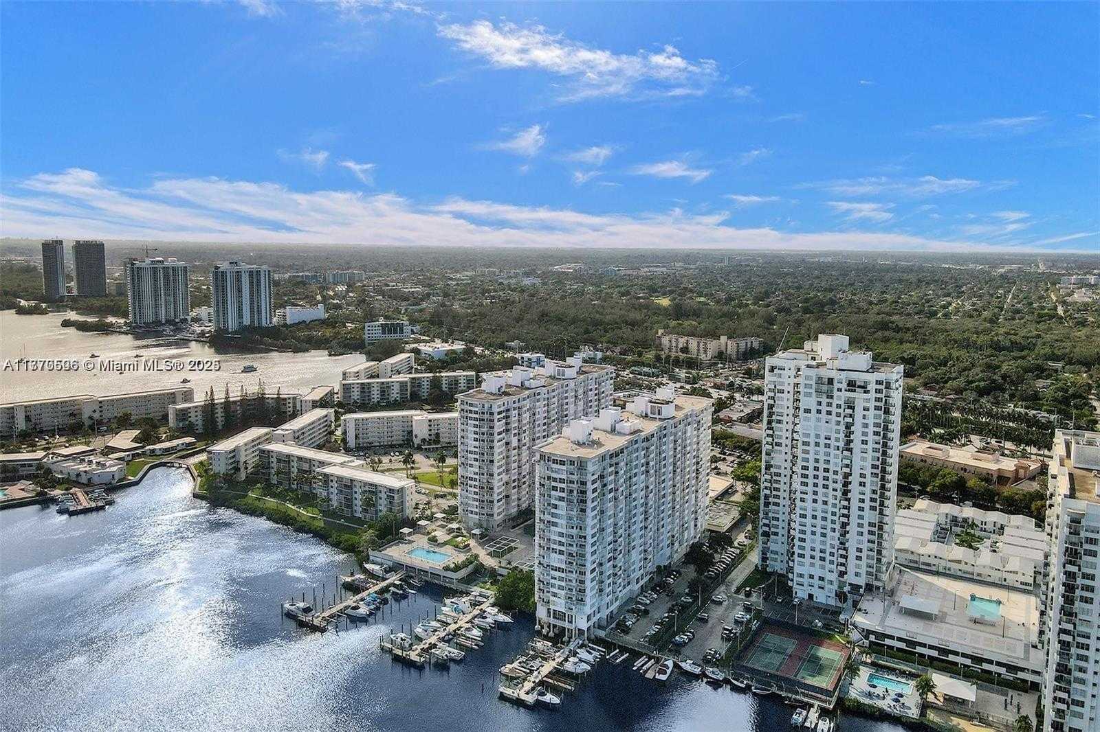 Small Image of 18051 BISCAYNE BLVD #1804, Aventura Number 36