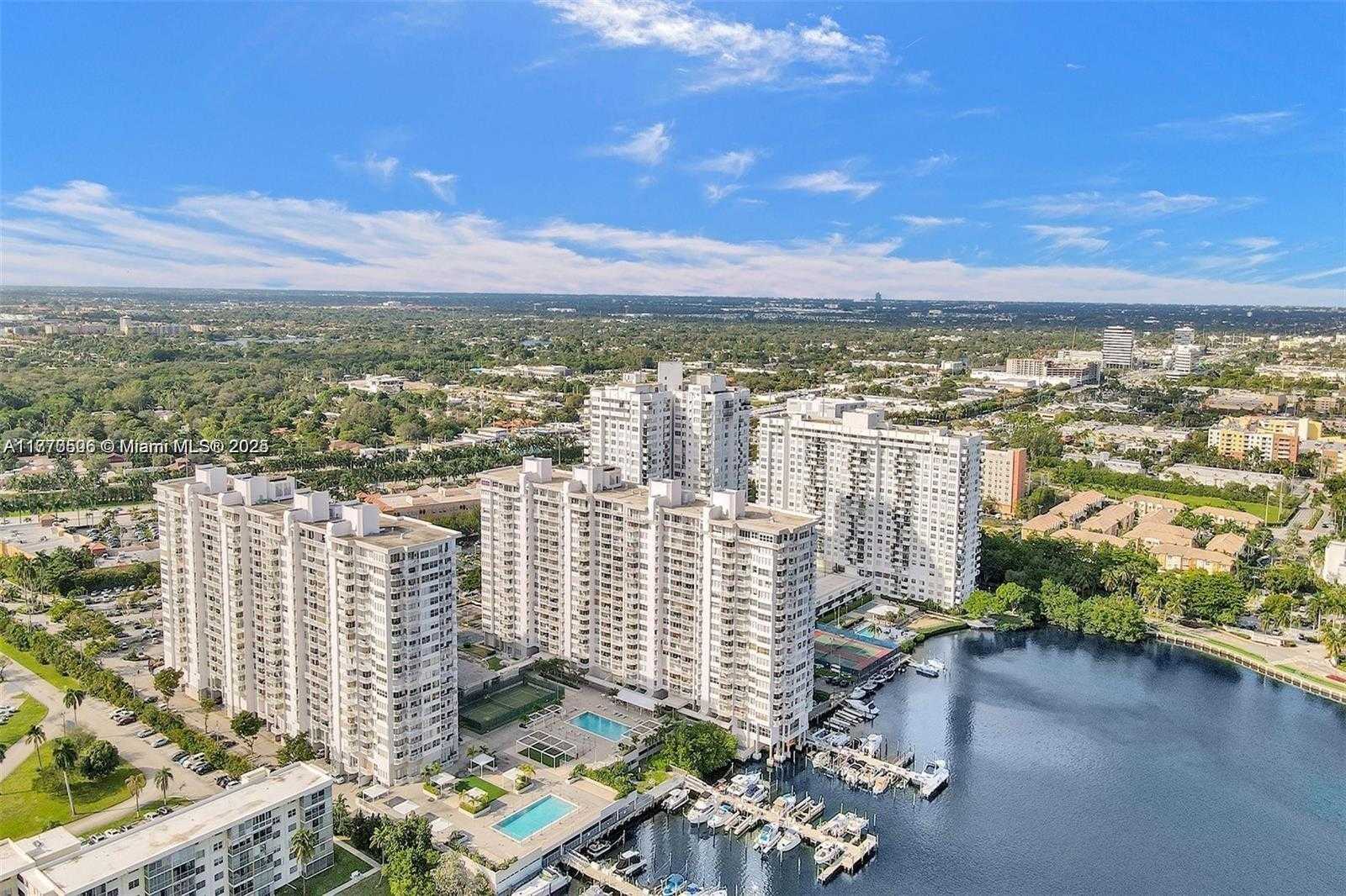 Small Image of 18051 BISCAYNE BLVD #1804, Aventura Number 38