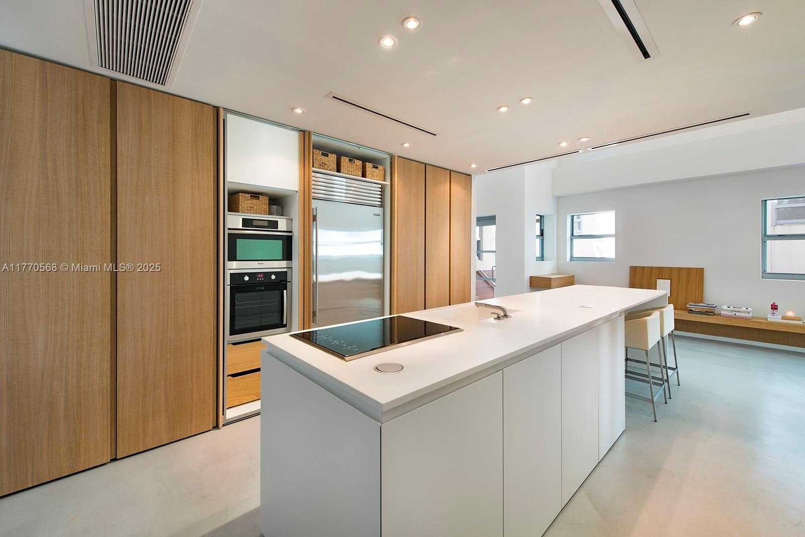 Small Image of 125 OCEAN DRIVE #L0101, Miami Beach Number 14