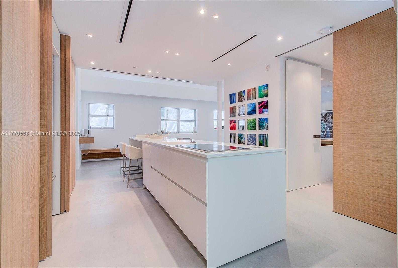 Small Image of 125 OCEAN DRIVE #L0101, Miami Beach Number 16