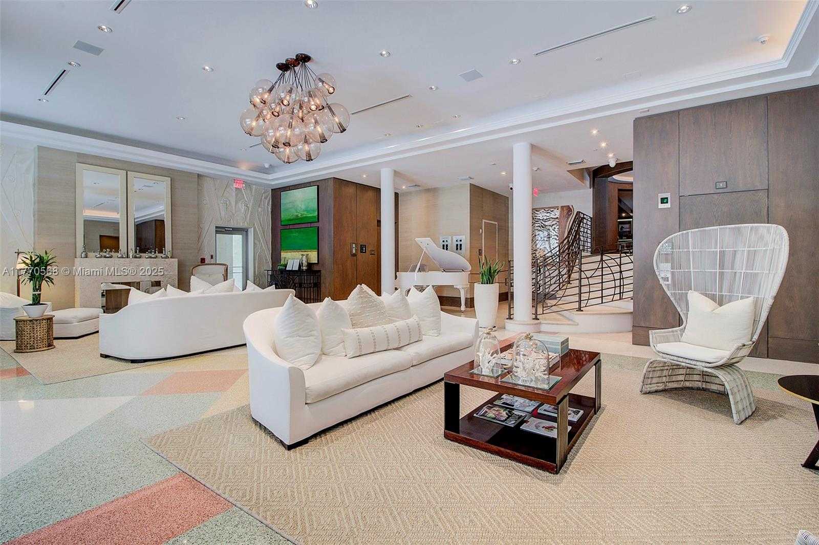 Small Image of 125 OCEAN DRIVE #L0101, Miami Beach Number 2