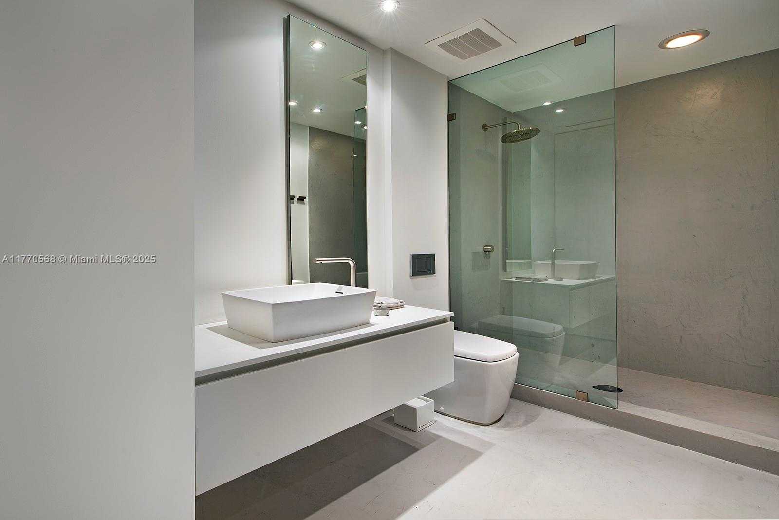 Small Image of 125 OCEAN DRIVE #L0101, Miami Beach Number 28