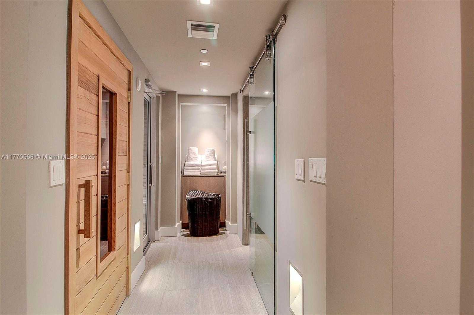 Small Image of 125 OCEAN DRIVE #L0101, Miami Beach Number 38
