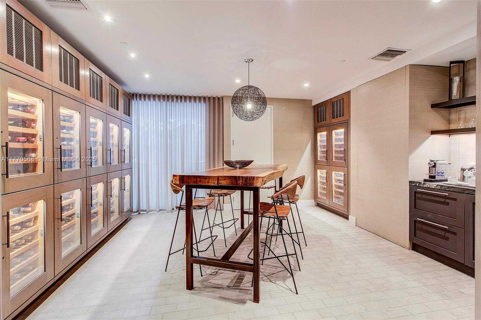 Small Image of 125 OCEAN DRIVE #L0101, Miami Beach Number 46