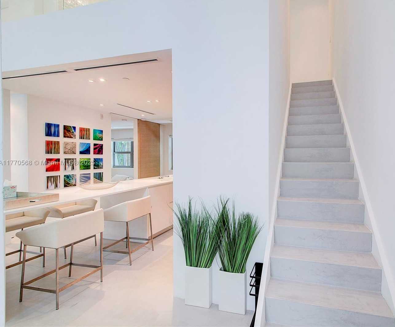 Small Image of 125 OCEAN DRIVE #L0101, Miami Beach Number 5