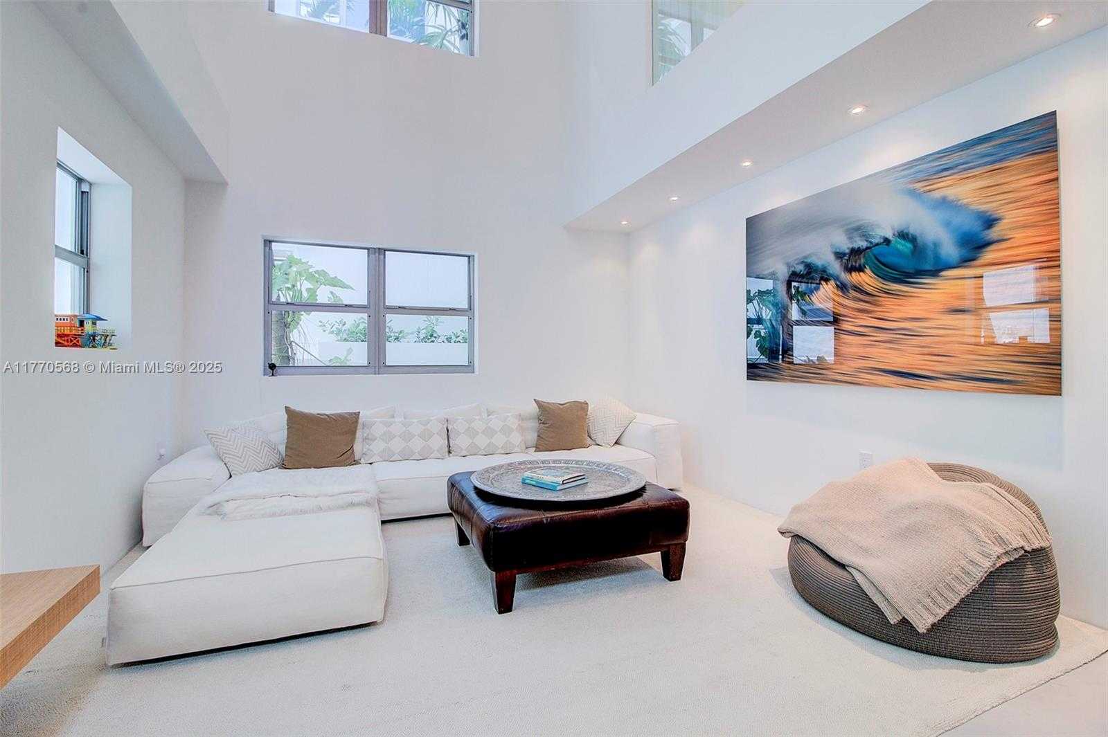 Small Image of 125 OCEAN DRIVE #L0101, Miami Beach Number 7