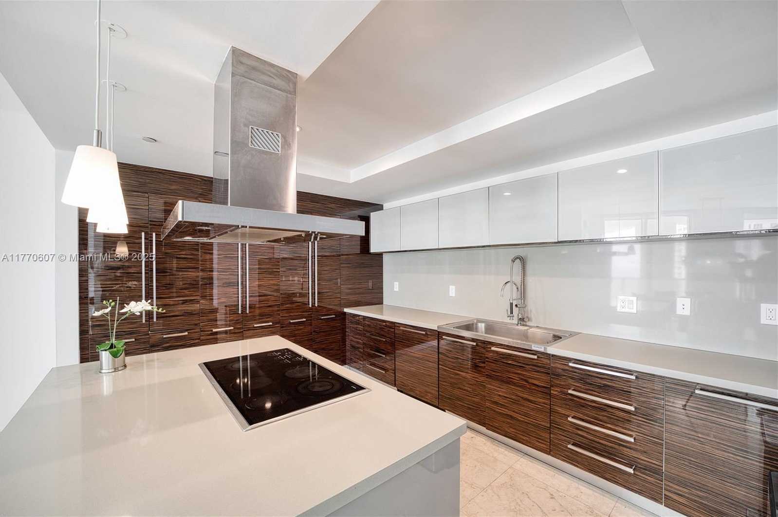 Small Image of 150 SUNNY ISLES BLVD #1-UPH1, Sunny Isles Beach Number 17