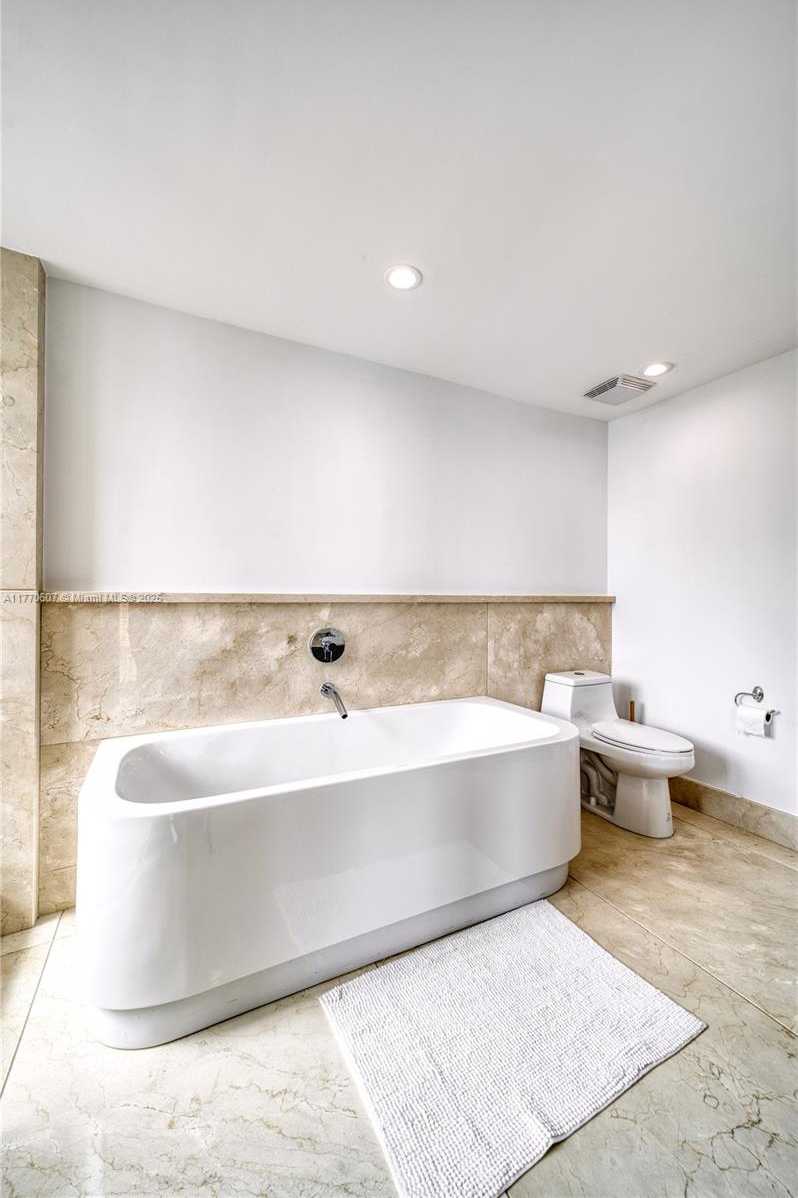 Small Image of 150 SUNNY ISLES BLVD #1-UPH1, Sunny Isles Beach Number 34