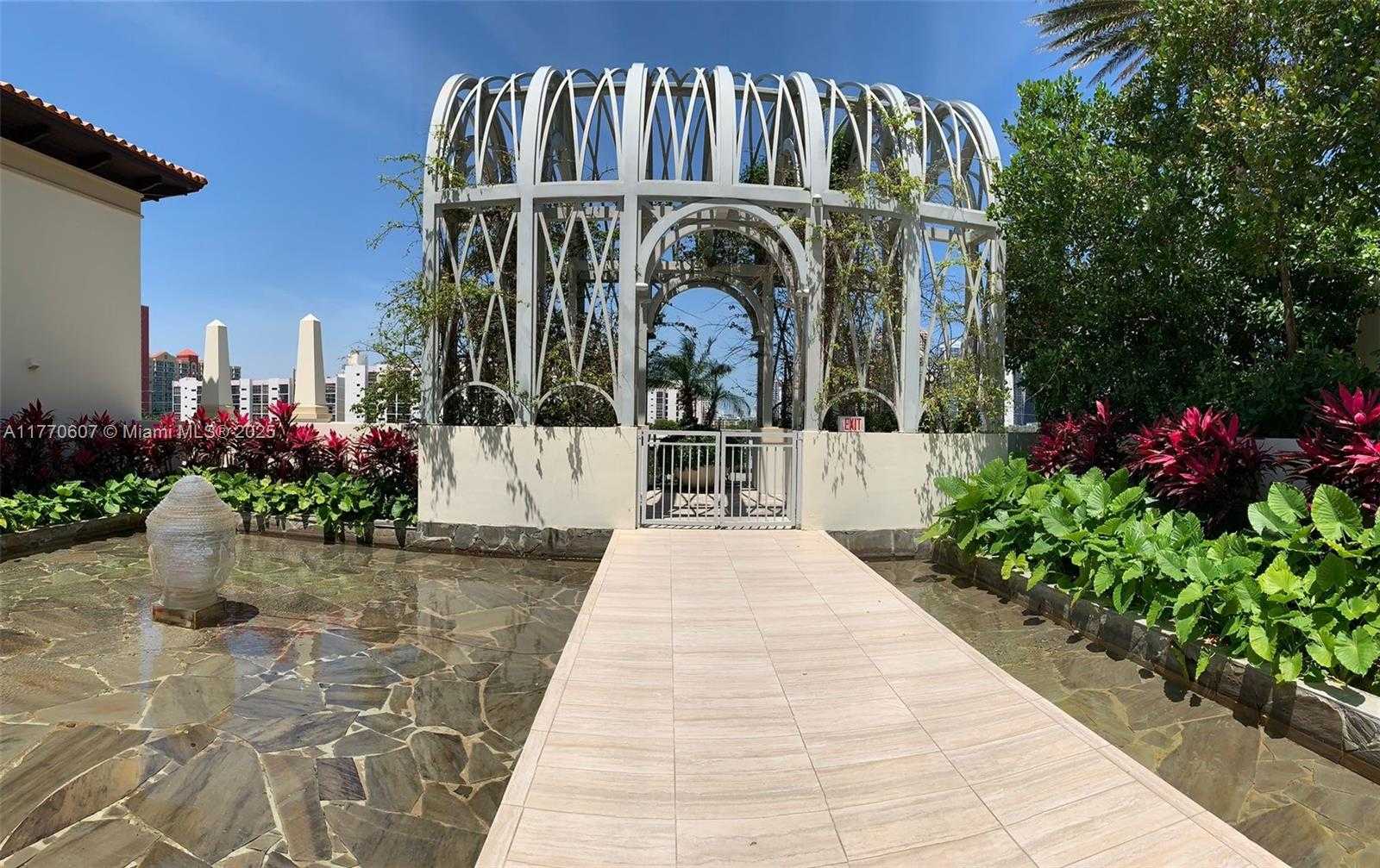 Small Image of 150 SUNNY ISLES BLVD #1-UPH1, Sunny Isles Beach Number 48
