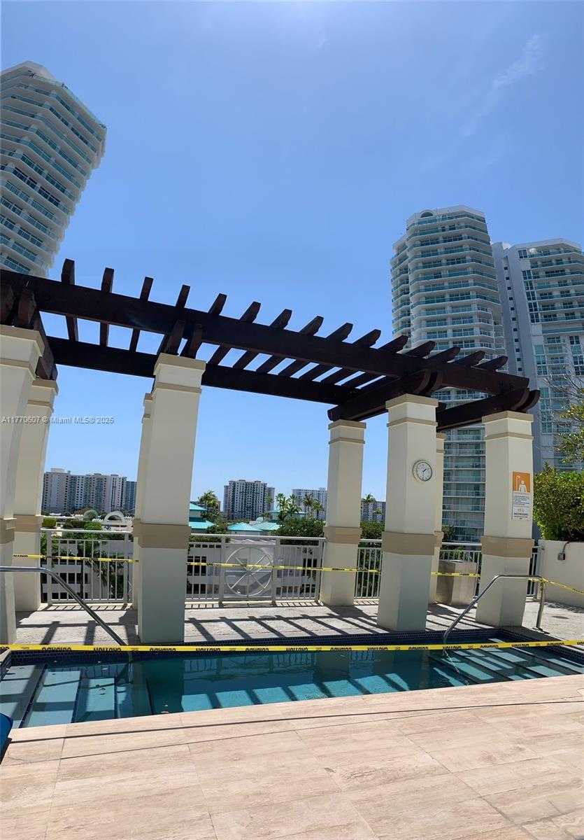 Small Image of 150 SUNNY ISLES BLVD #1-UPH1, Sunny Isles Beach Number 50