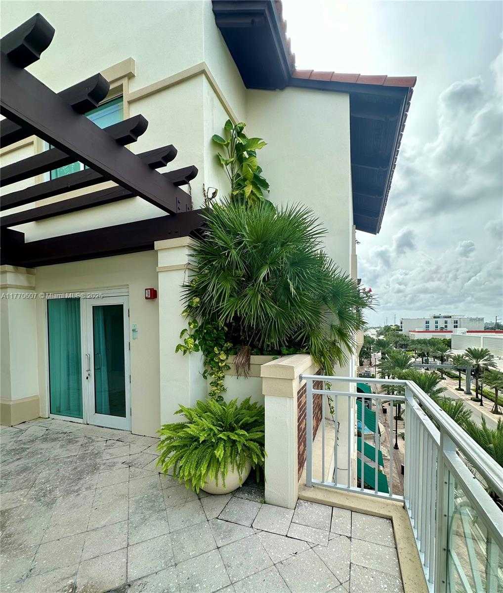 Small Image of 150 SUNNY ISLES BLVD #1-UPH1, Sunny Isles Beach Number 56