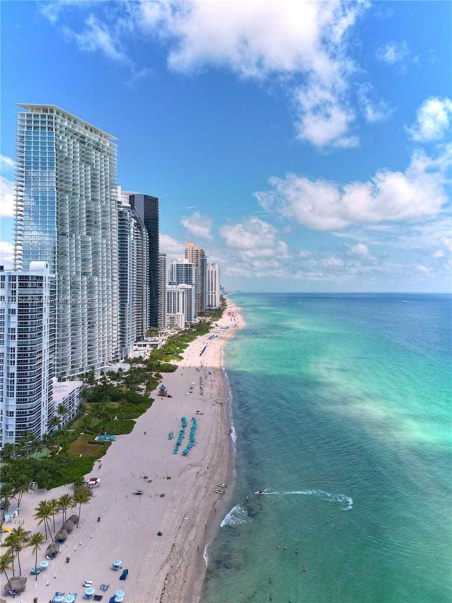 Small Image of 150 SUNNY ISLES BLVD #1-UPH1, Sunny Isles Beach Number 6