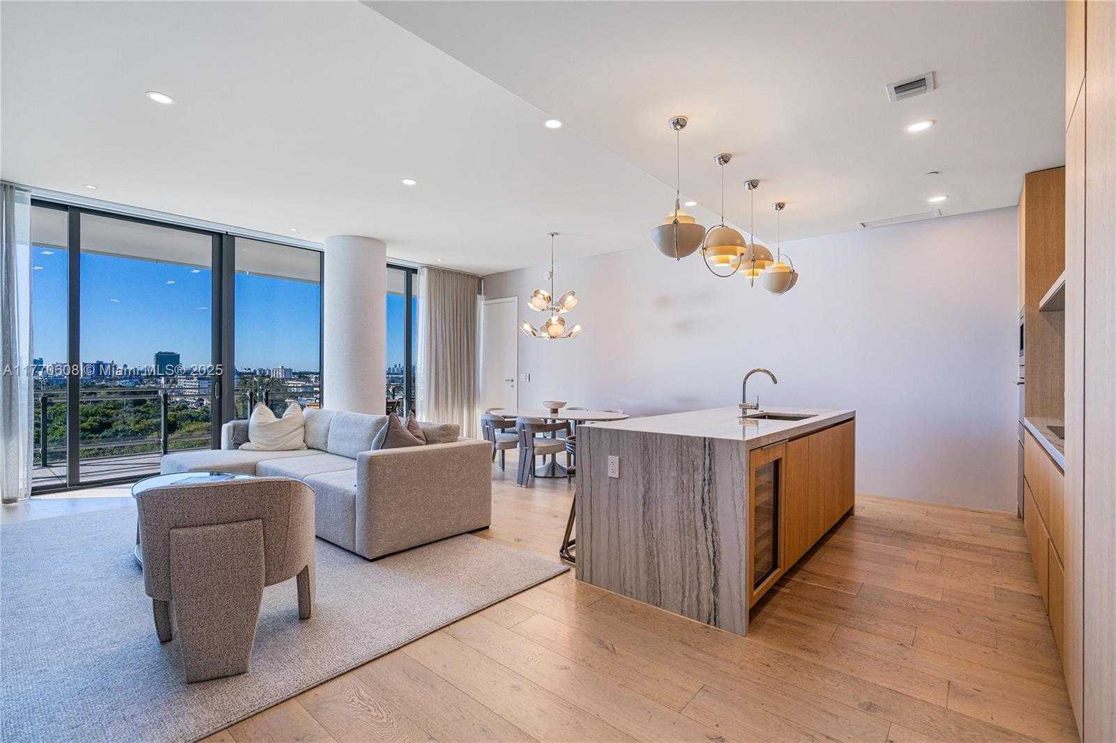 Small Image of 8701 COLLINS AVE #804, Miami Beach Number 10