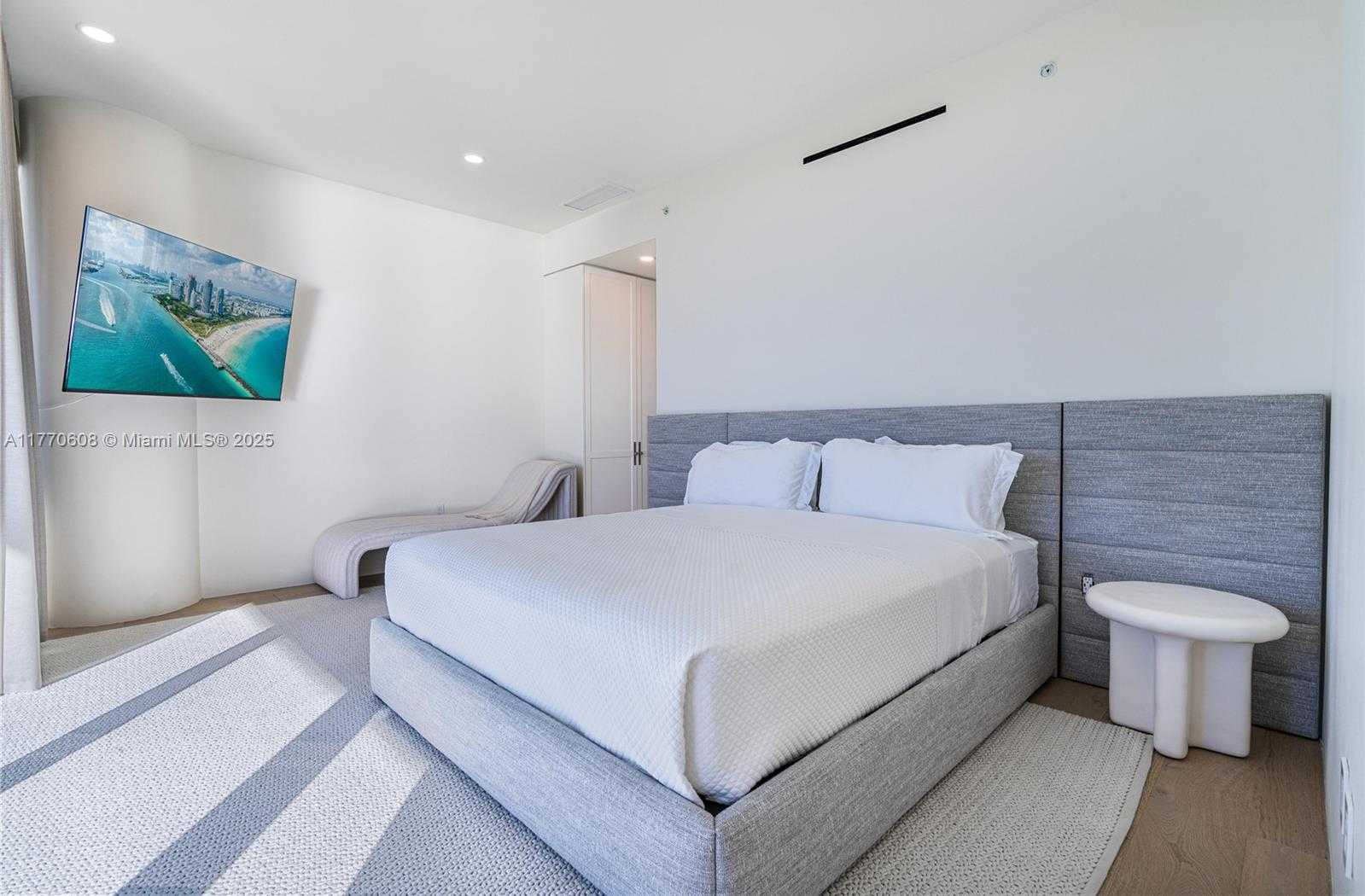 Small Image of 8701 COLLINS AVE #804, Miami Beach Number 15