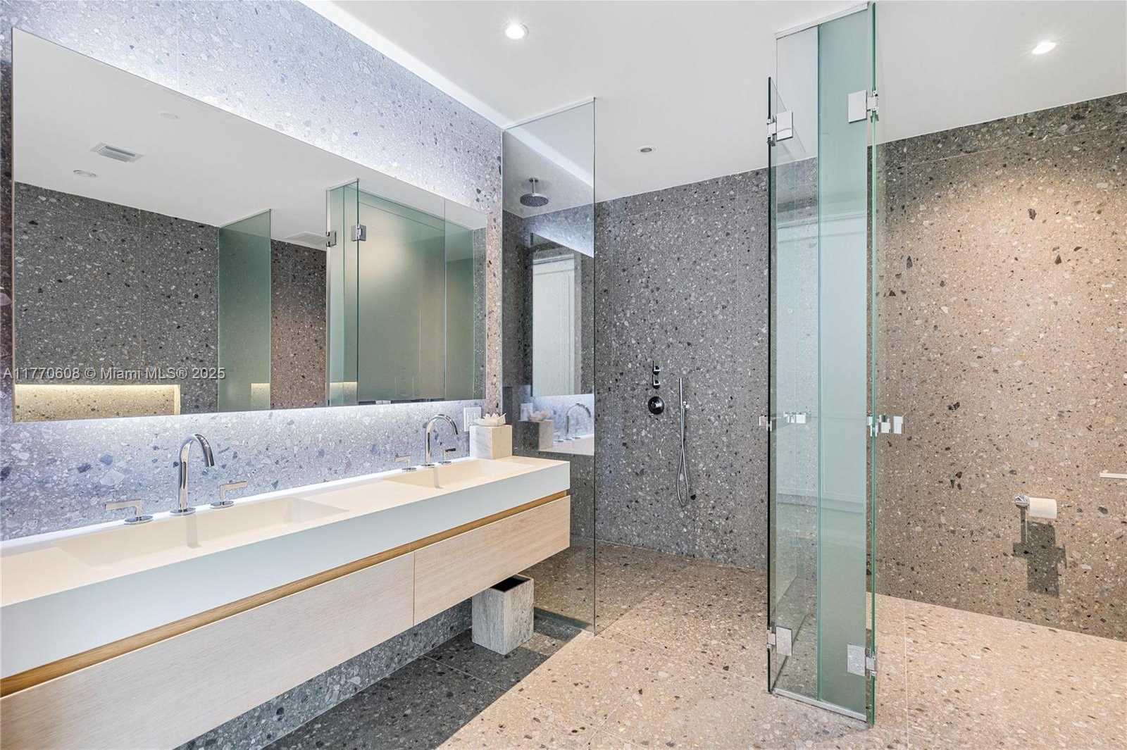 Small Image of 8701 COLLINS AVE #804, Miami Beach Number 19