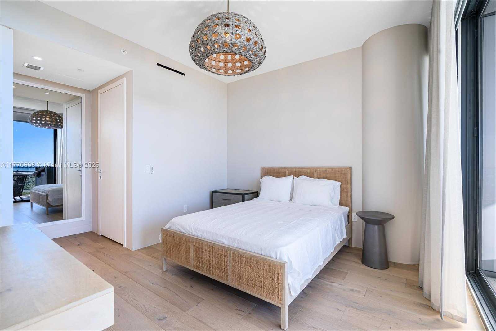 Small Image of 8701 COLLINS AVE #804, Miami Beach Number 22