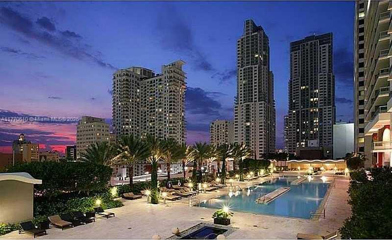 Small Image of 50 Biscayne Blvd, Miami, FL 33132, USA Number 18