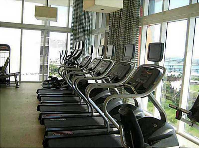 Small Image of 50 Biscayne Blvd, Miami, FL 33132, USA Number 19
