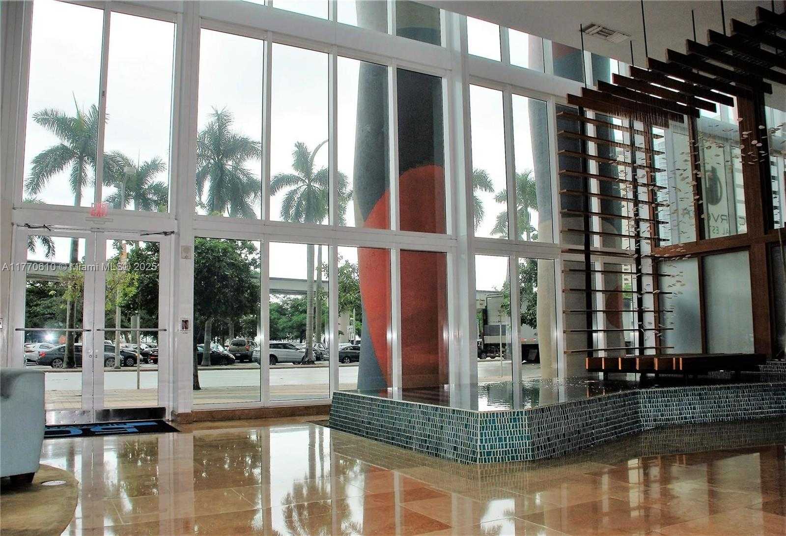 Small Image of 50 Biscayne Blvd, Miami, FL 33132, USA Number 23