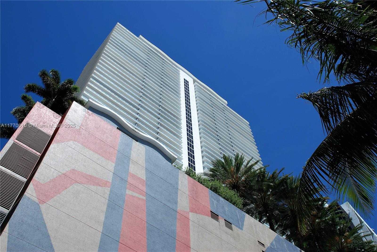 Small Image of 50 Biscayne Blvd, Miami, FL 33132, USA Number 25
