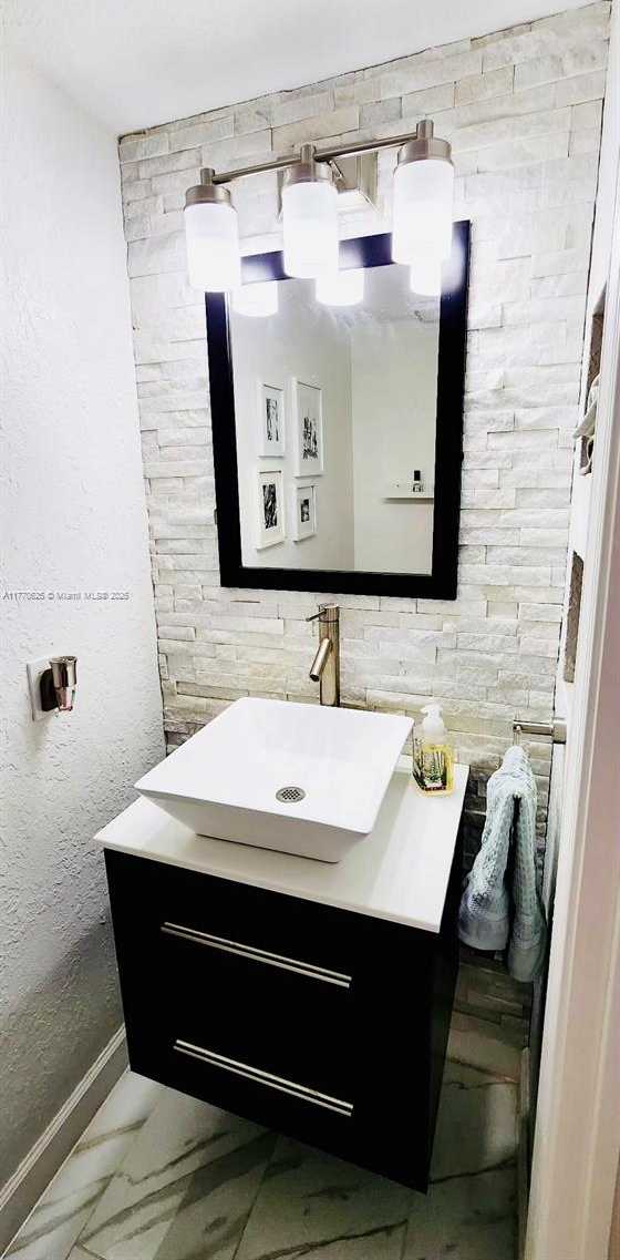 Small Image of 11405 LAKEVIEW DR #3-A, Coral Springs Number 17