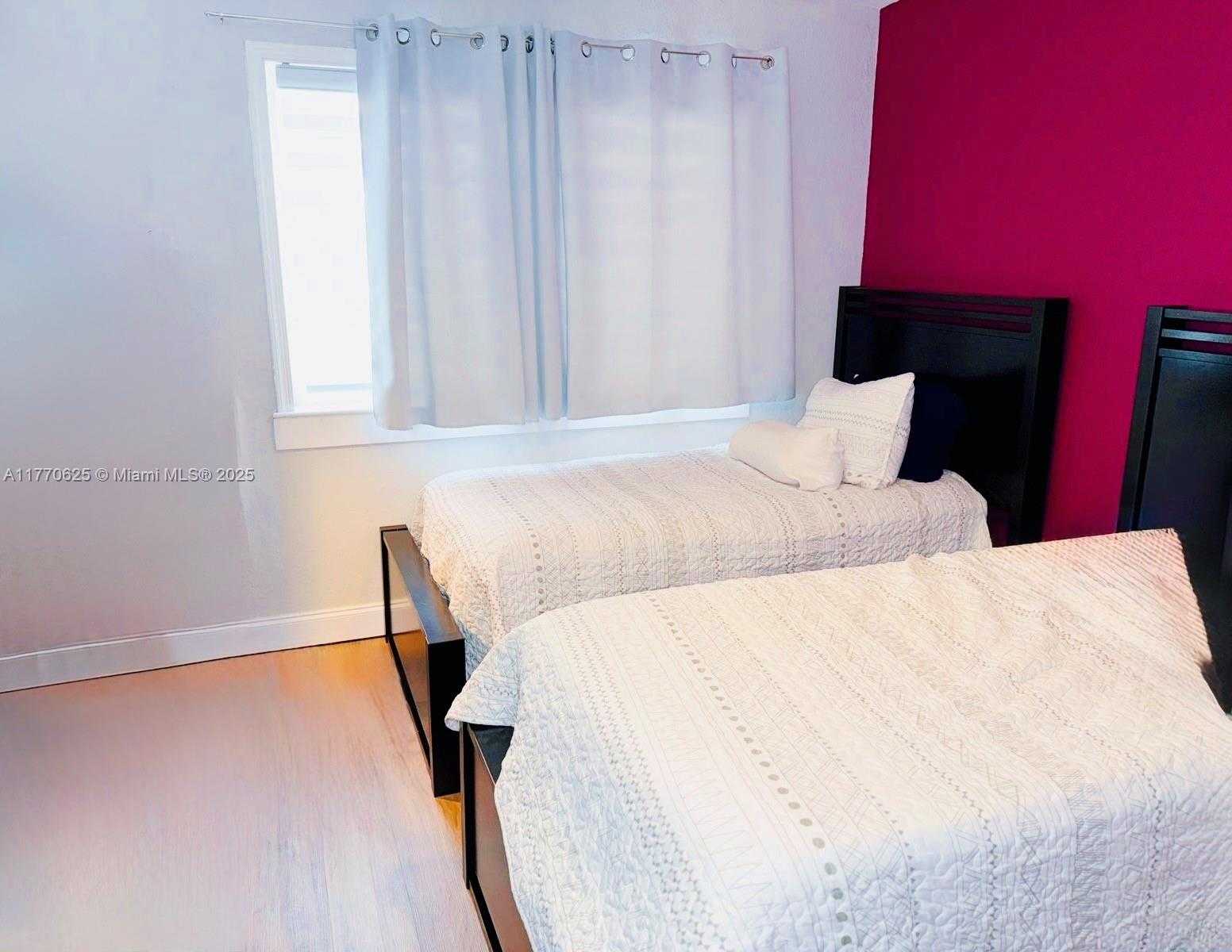 Small Image of 11405 LAKEVIEW DR #3-A, Coral Springs Number 38