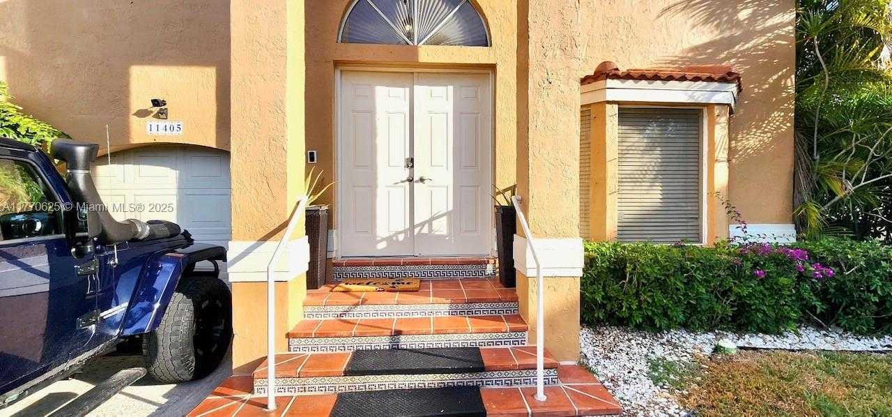 Small Image of 11405 LAKEVIEW DR #3-A, Coral Springs Number 4