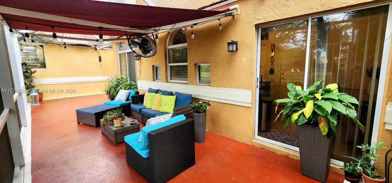 Small Image of 11405 LAKEVIEW DR #3-A, Coral Springs Number 50