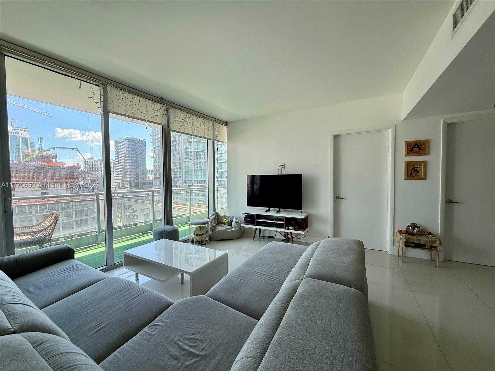 Small Image of 92 SOUTH WEST 3RD ST #1104, Miami Number 4