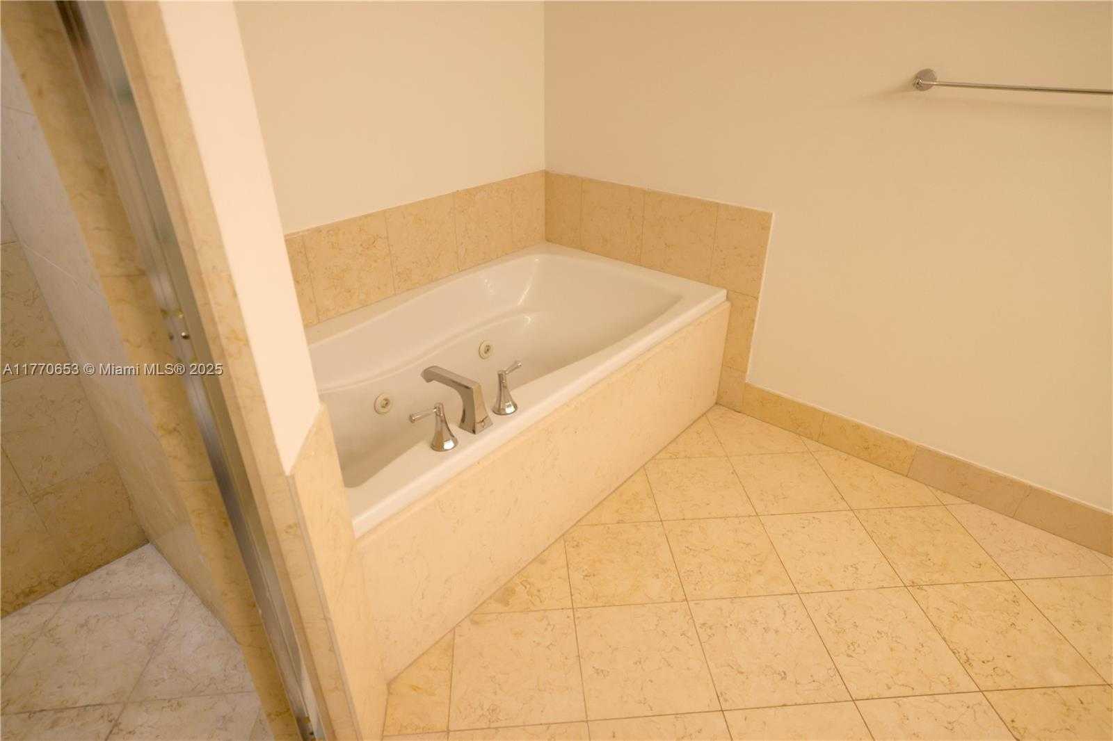 Small Image of 20000 EAST COUNTRY CLUB DR #TS02, Aventura Number 30