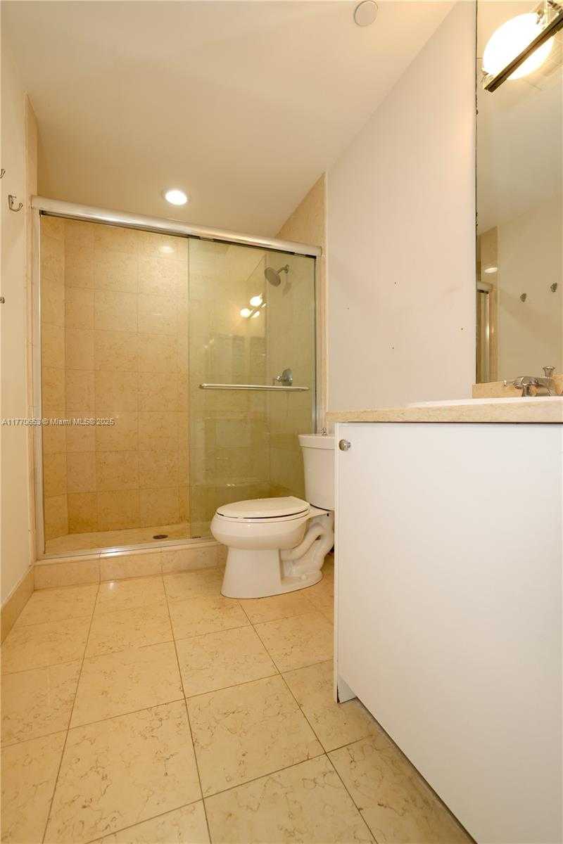 Small Image of 20000 EAST COUNTRY CLUB DR #TS02, Aventura Number 34