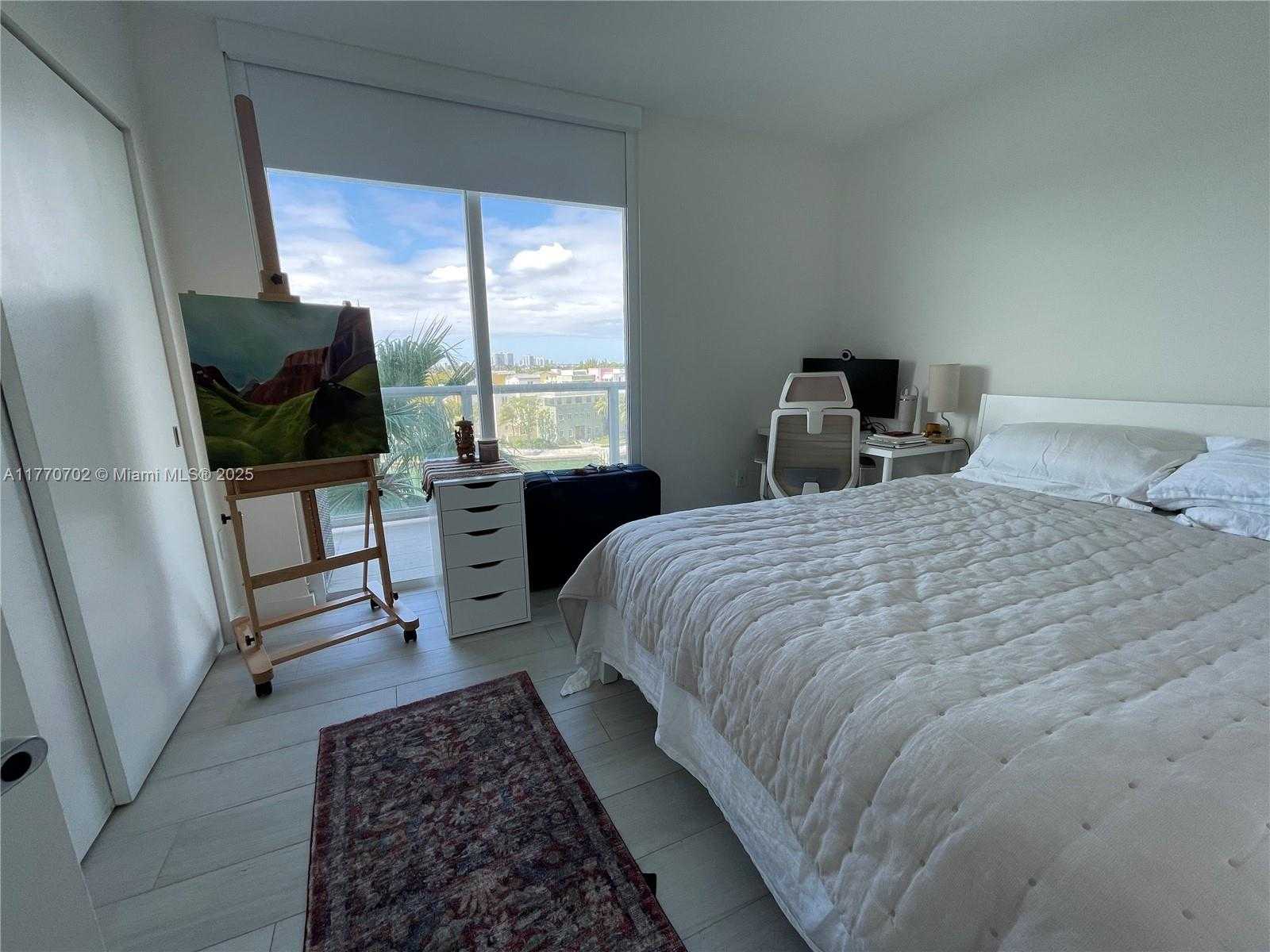Small Image of 5900 COLLINS AVE #705, Miami Beach Number 22