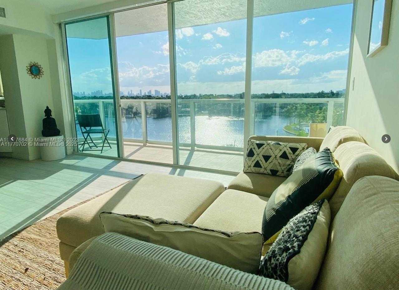 Small Image of 5900 COLLINS AVE #705, Miami Beach Number 5