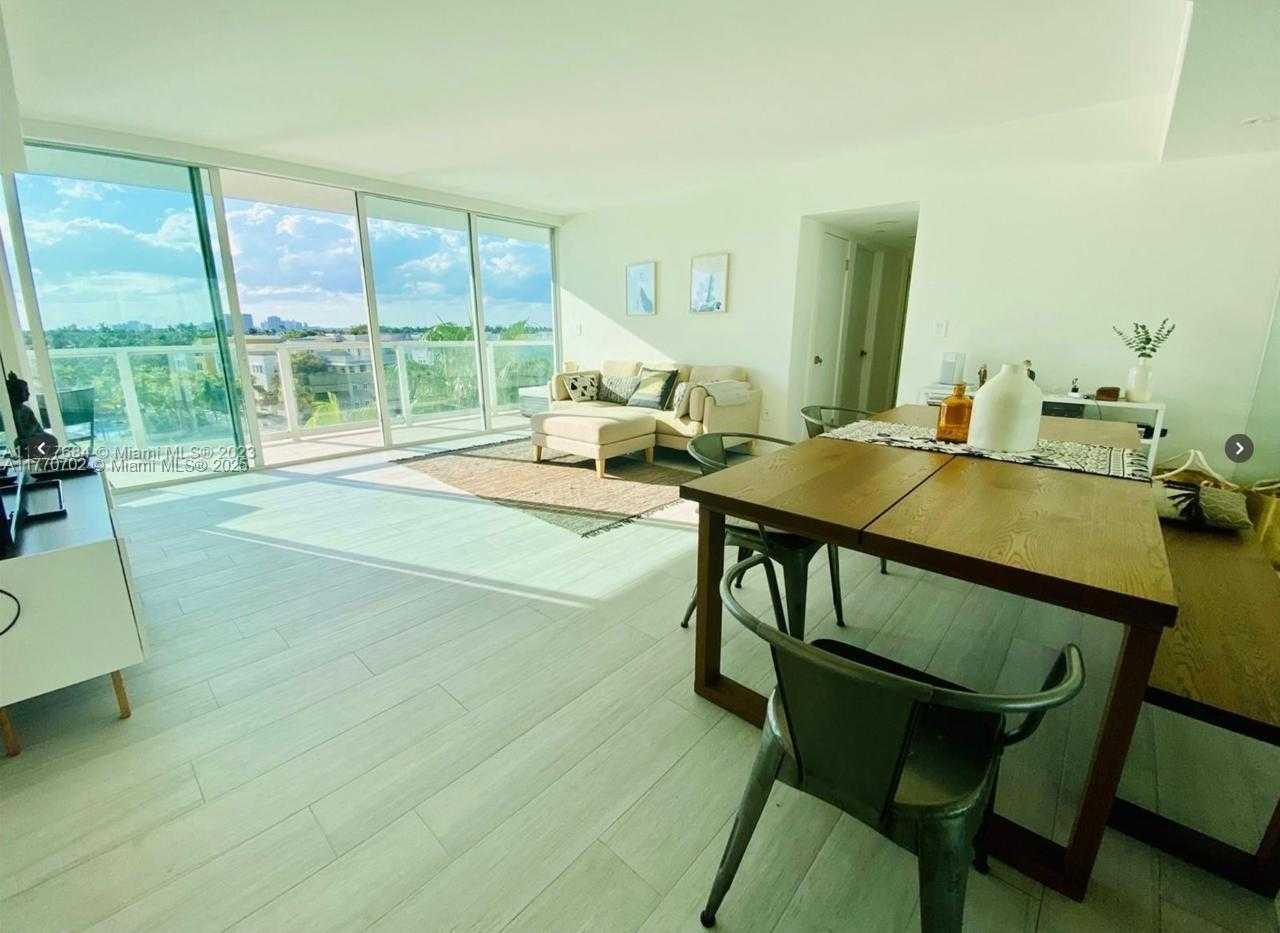 Small Image of 5900 COLLINS AVE #705, Miami Beach Number 9