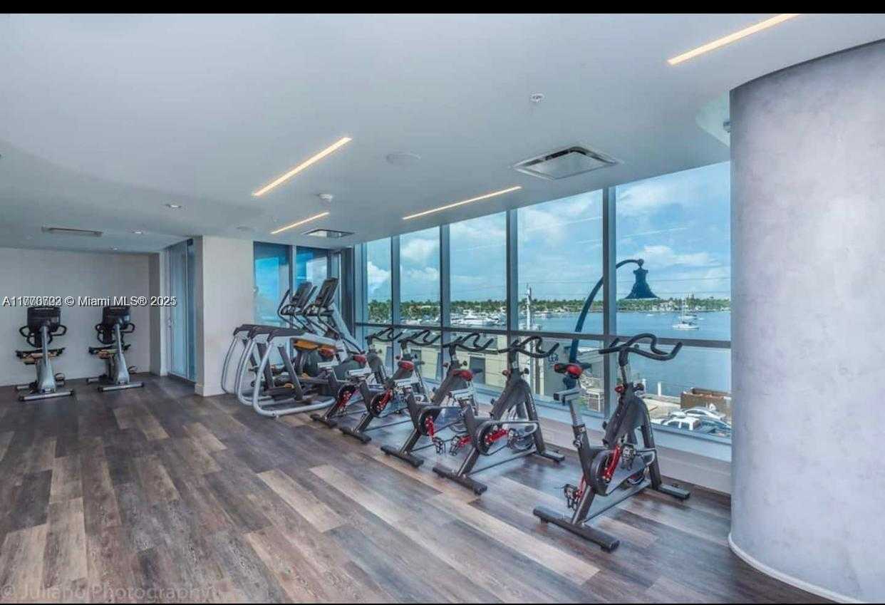 Small Image of 777 NORTH OCEAN DR #S509, Hollywood Number 16